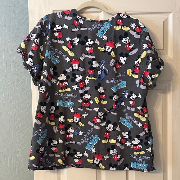 Disney Scrub Mickey Mouse Size 2XL - Picture 1 of 4